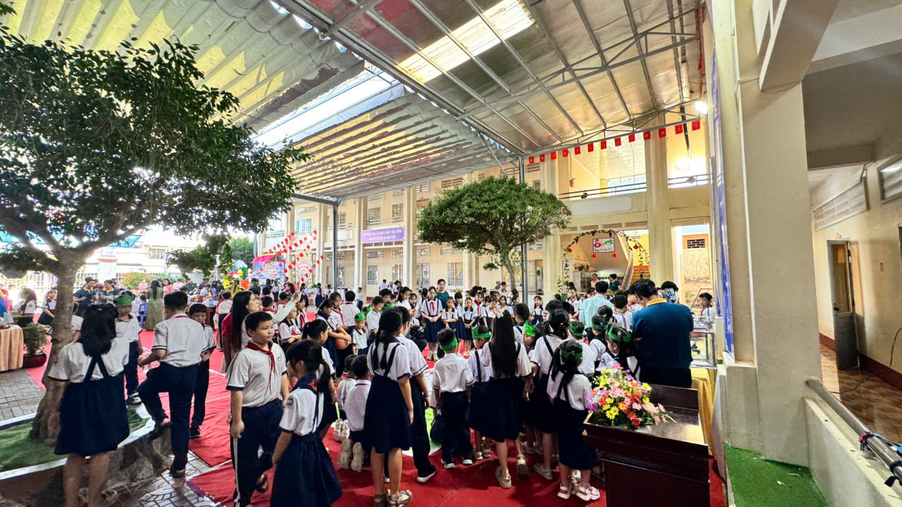 Góp mặt tại ngày hội STEM trường tiểu học Quang Trung